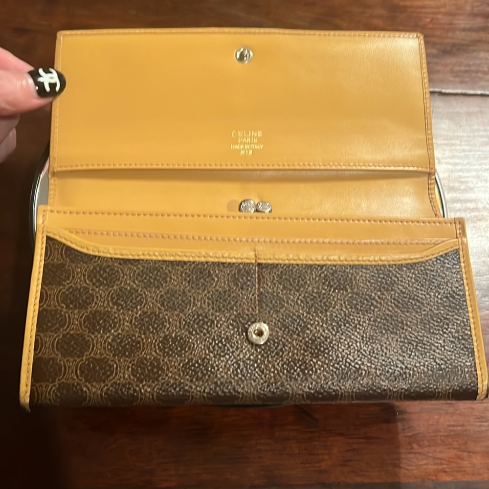 CELINE Vintage Triomphe Macadam Long Bi-fold Wallet - Picture 8 of 13